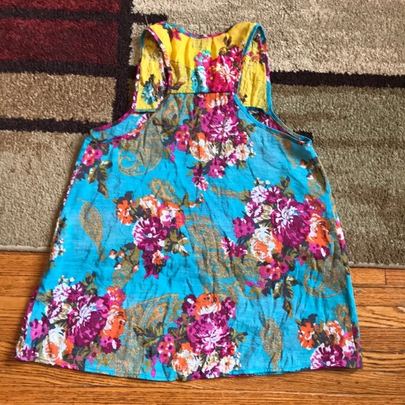 Beautiful Bejeweled Flowered Tank/Tunic Top - Picture 4 of 7